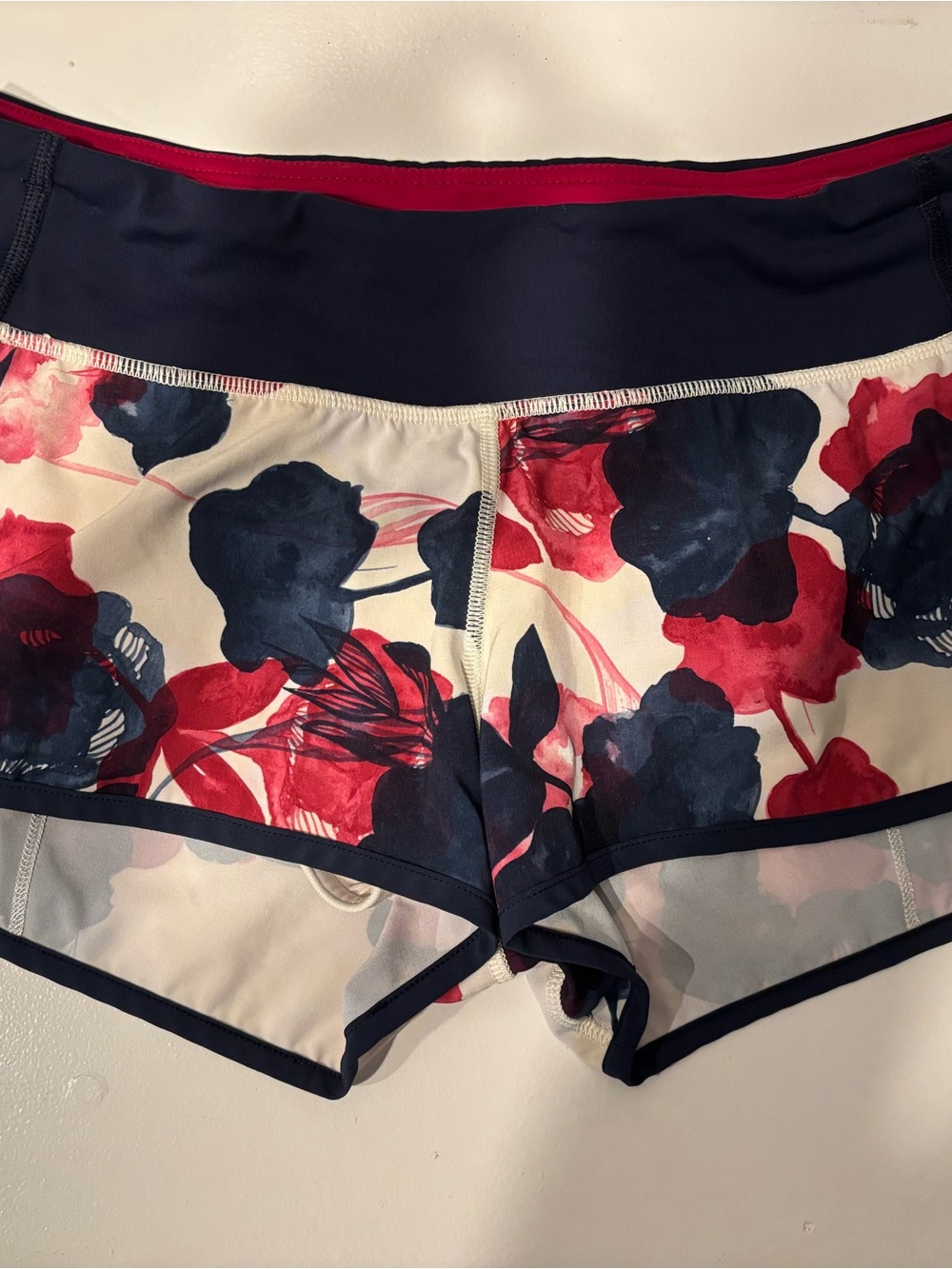 lululemon athletica Floral Athletic Boyshorts - Navy, Red & Cream speed up short